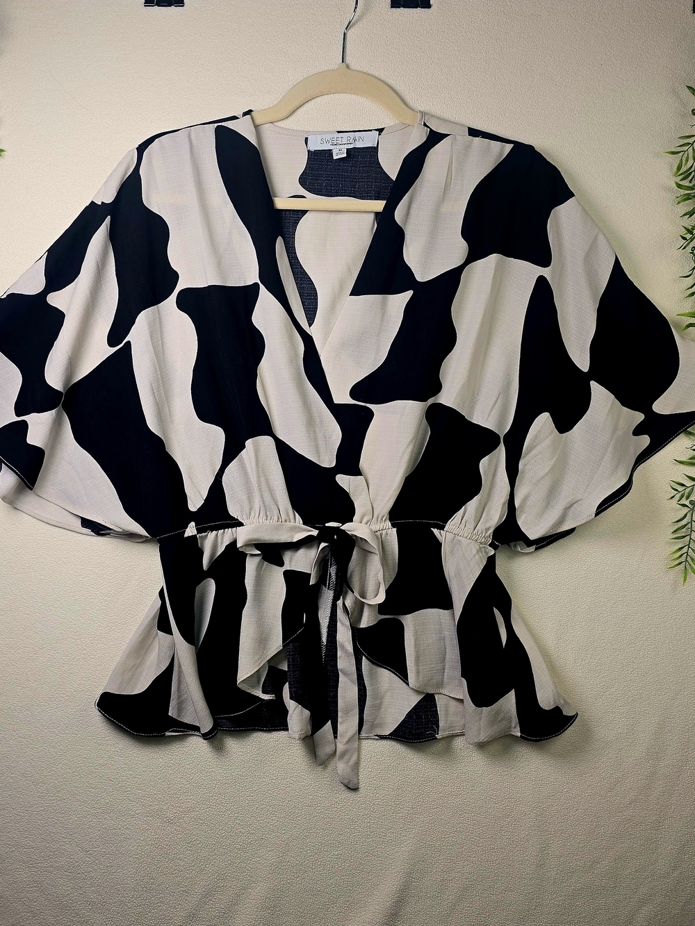 Sweet Rain Navy Heather Knit Top with Ivory Trim